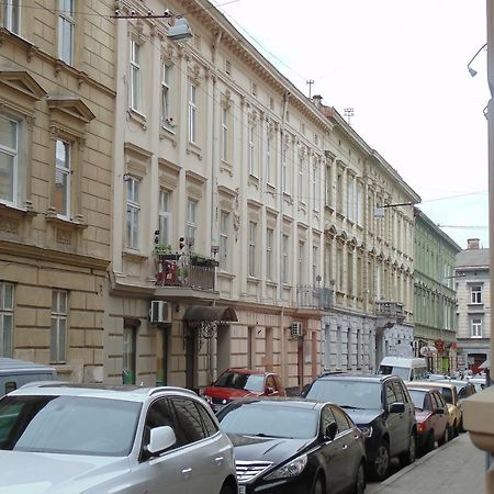 Apartment On Voloshyna Lemberg Exterior foto