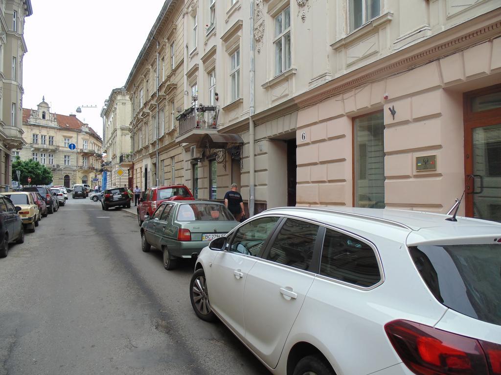 Apartment On Voloshyna Lemberg Exterior foto